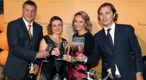 Šampanjac Veuve Clicquot-Gordan Mohor, Renata Sabljak, Jasna Mohor i Vlado Šušak (Kopiraj)